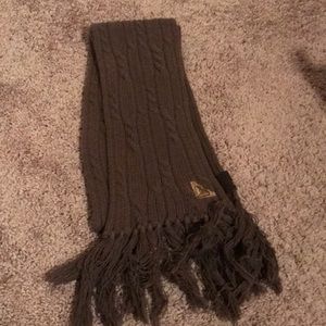 Roxy scarf